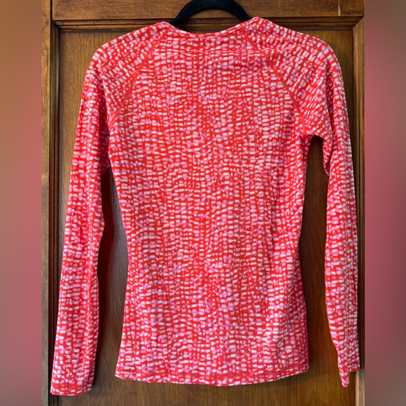 Athleta Point Break Rash Guard Size Small - Picture 2 of 4